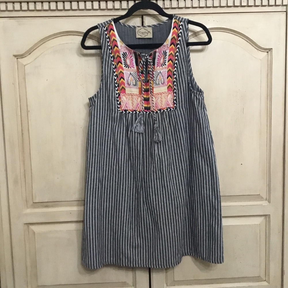 Dejavu Women’s Embroidered Lined Striped Sleeveless Tunic Top Blouse Size M NWOT
